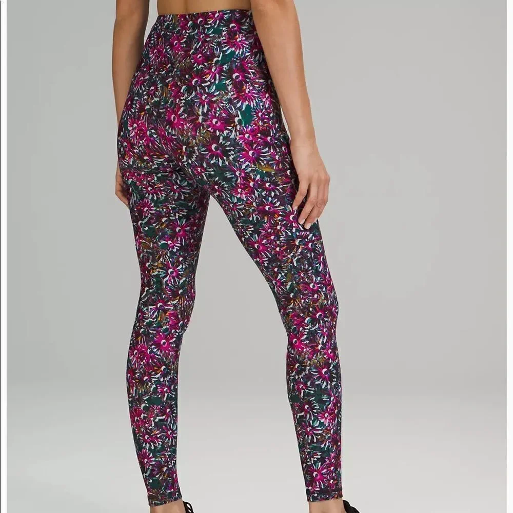 NWT New LULULEMON Base Pace HR High Rise Tight 28” Fleece Electric Floral FELM 8